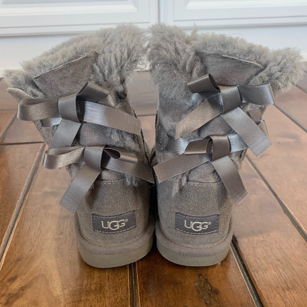 Ugg Bailey Bow Boots Girls Gray Size 3